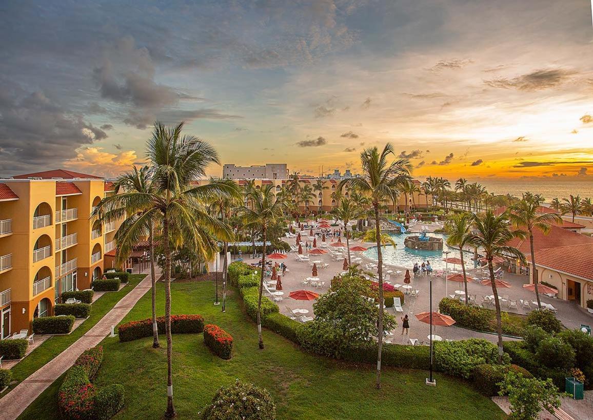 Bluegreen Vacations La Cabana Resort, An Ascend Collection Palm Beach Bagian luar foto