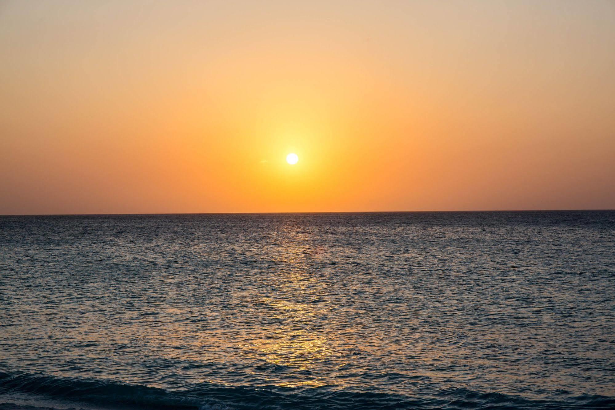Bluegreen Vacations La Cabana Resort, An Ascend Collection Palm Beach Bagian luar foto